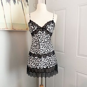 Victoria Secret Leopard Chemise Slip S